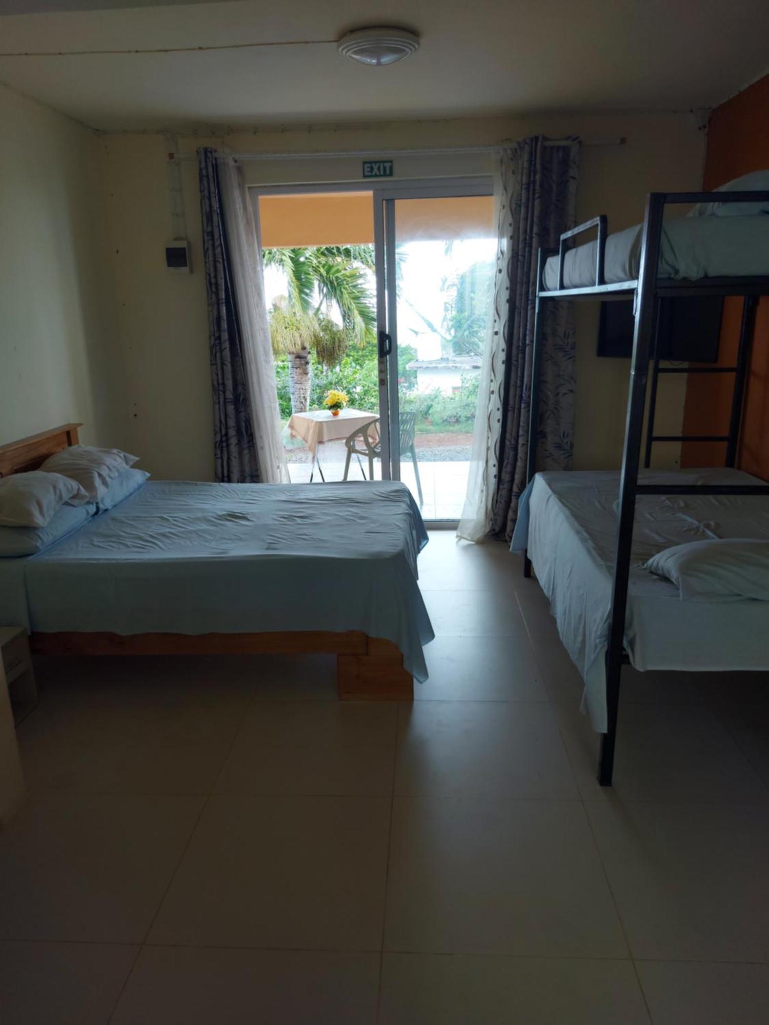 Ocean Viewpoint Lodge Port Mathurin Exterior foto